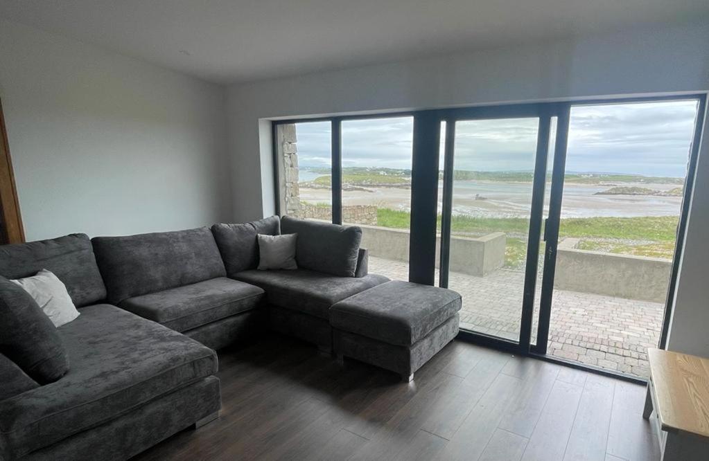 Ostan Gweedore Deluxe Apartments Bunbeg Buitenkant foto